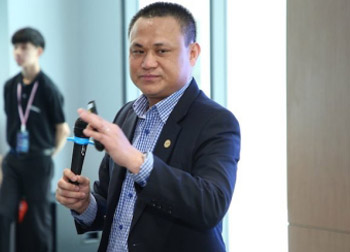 Ông Hồ Đức Hùng