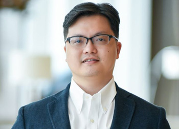 Ông Nam Lê